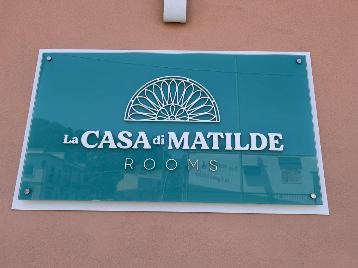 La Casa Di Matilde Otel Barcellona-Pozzo di Gotto Dış mekan fotoğraf