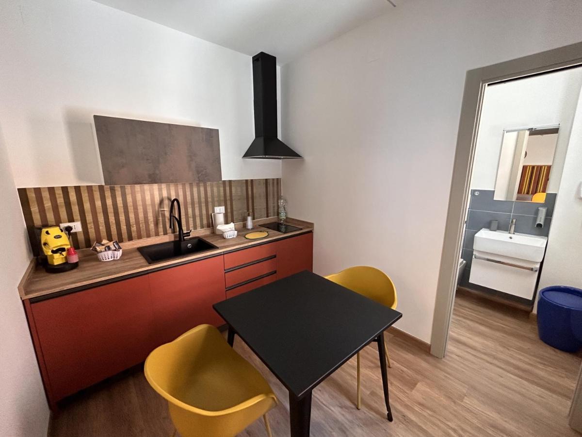 La Casa Di Matilde Otel Barcellona-Pozzo di Gotto Dış mekan fotoğraf